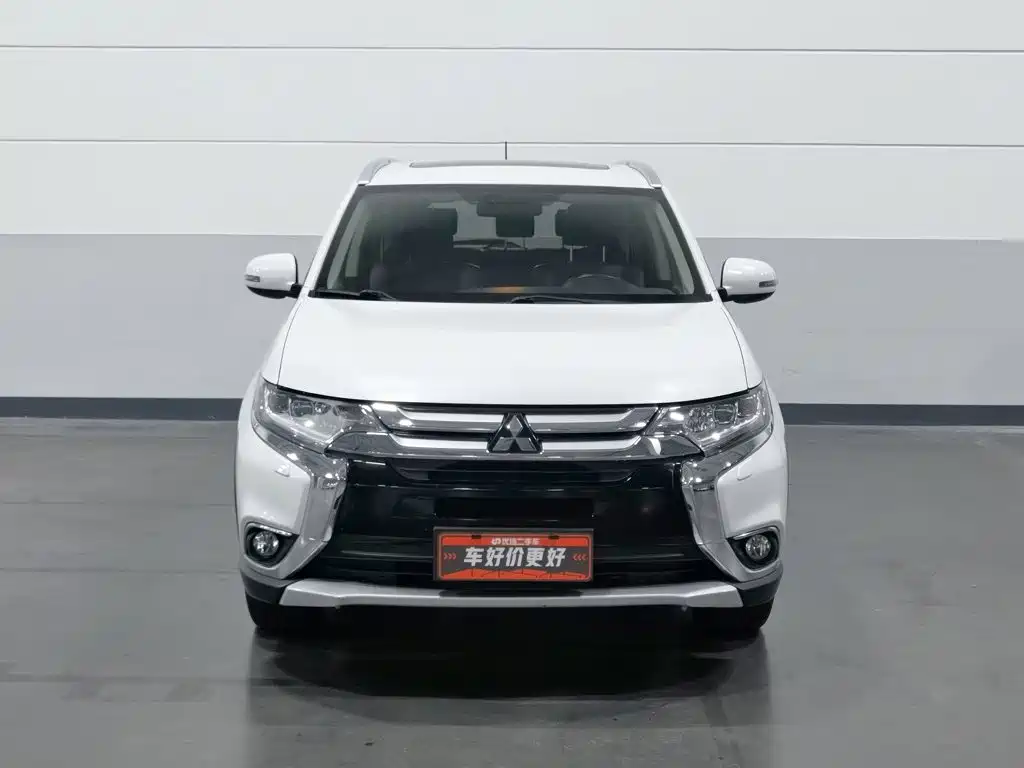 Mitsubishi Outlander (Import) — миниатюра 3