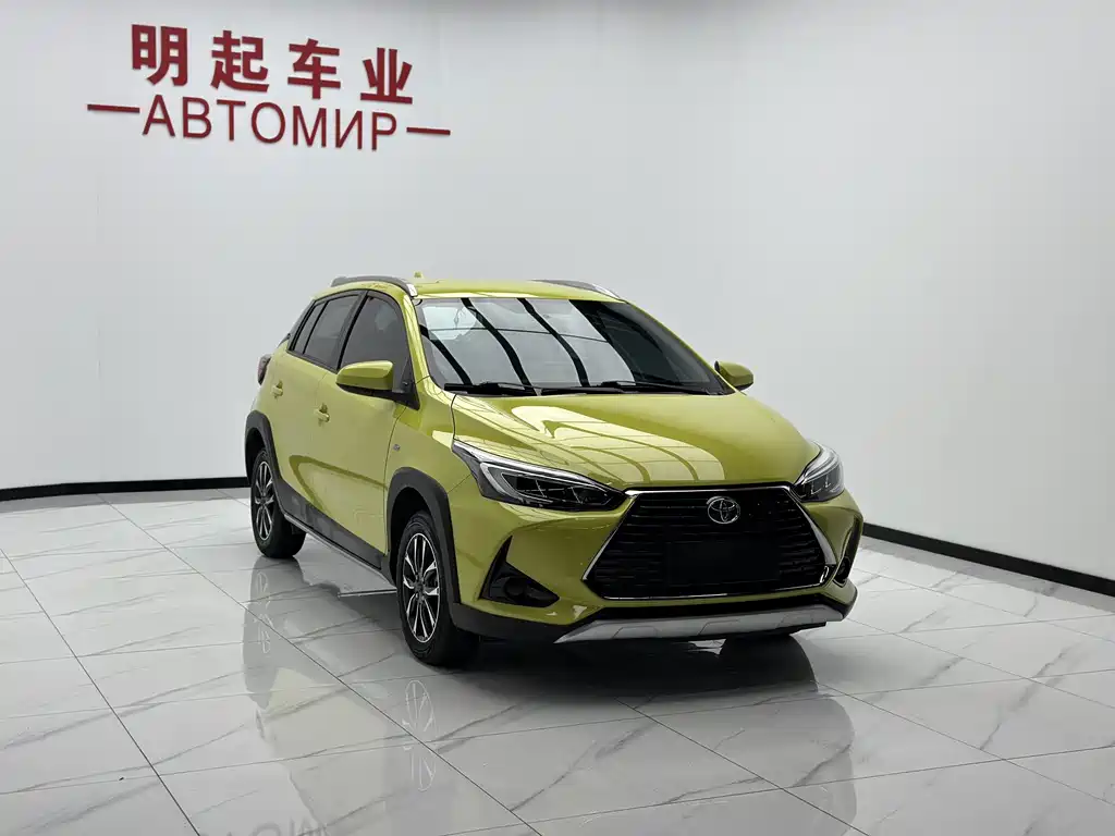 Toyota Yaris L — миниатюра 3
