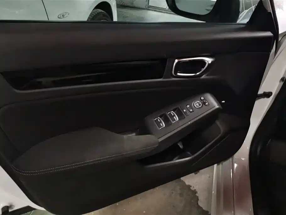 Honda Civic 2023 240TURBO CVT