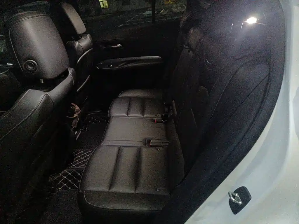 Cadillac XT4 — миниатюра 18
