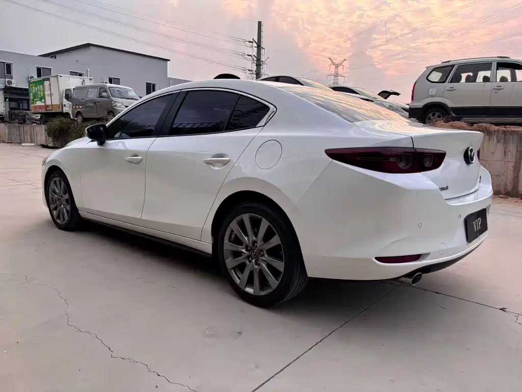 Mazda 3 Axela — миниатюра 7