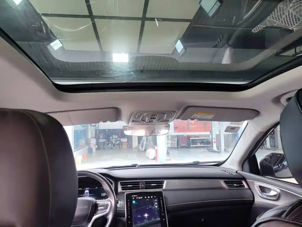 Roewe RX5 — миниатюра 18