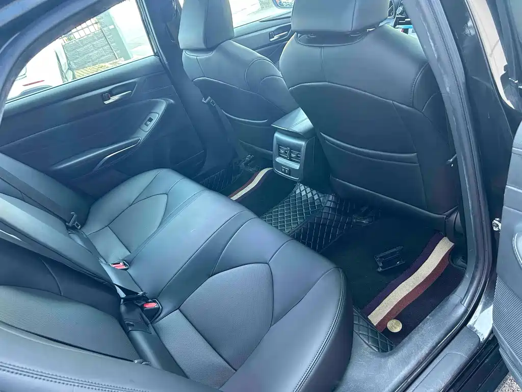 Toyota Avalon — миниатюра 8