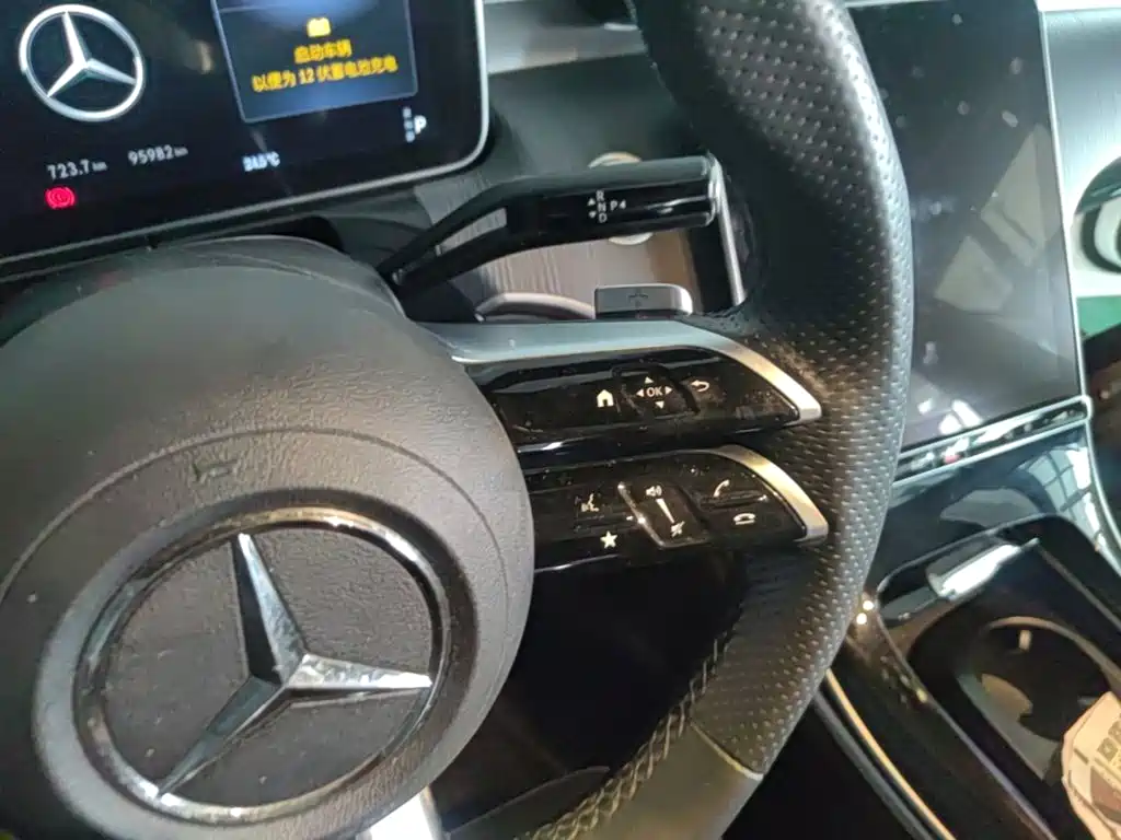 Mercedes-Benz C-Class — миниатюра 14