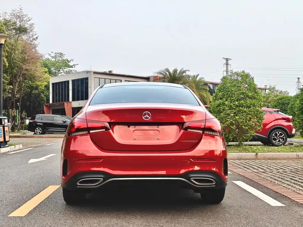 Mercedes-Benz A-Class — миниатюра 6