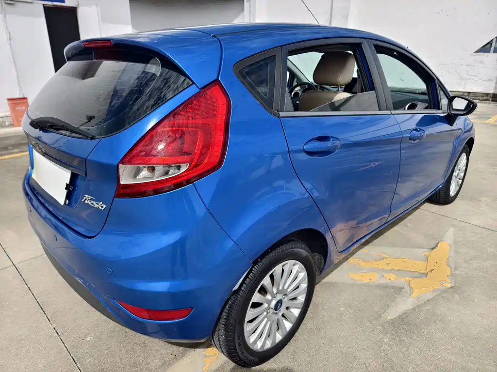 Ford Fiesta — миниатюра 5