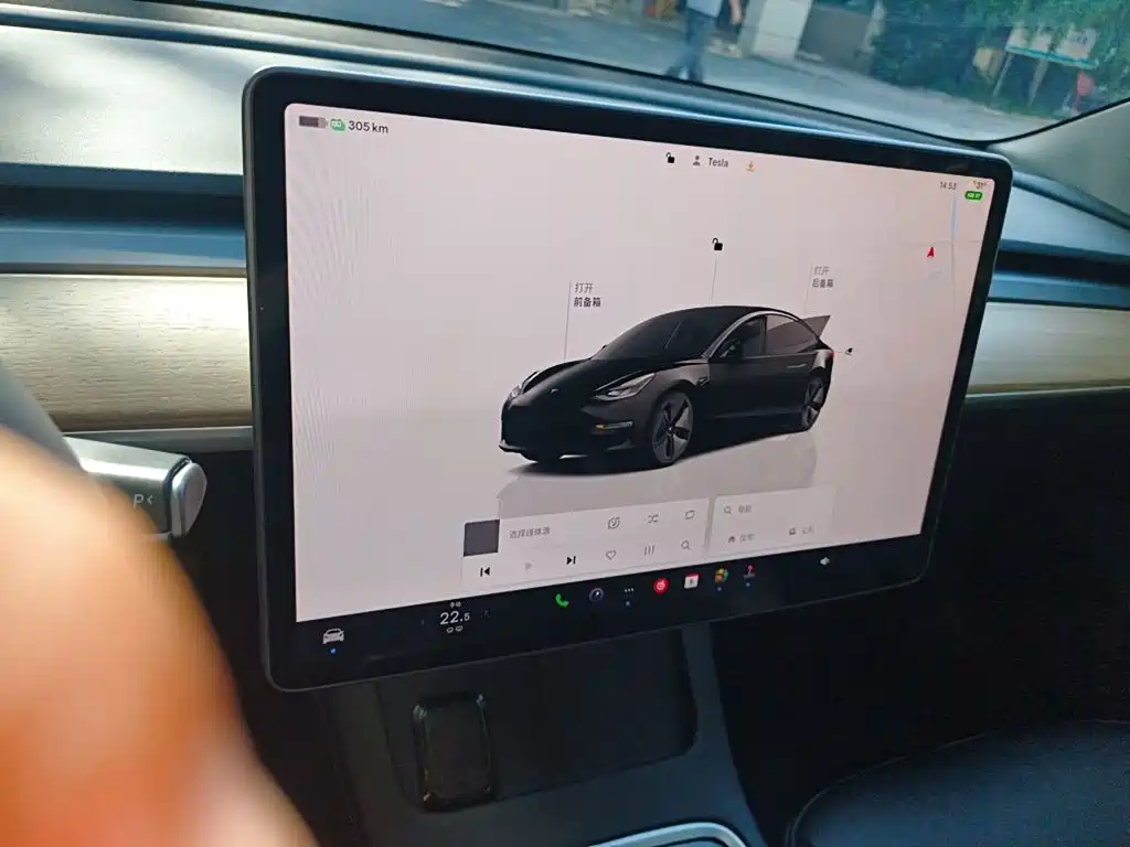 Tesla Model 3 — миниатюра 20