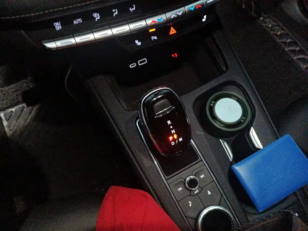 Cadillac XT4 — миниатюра 15