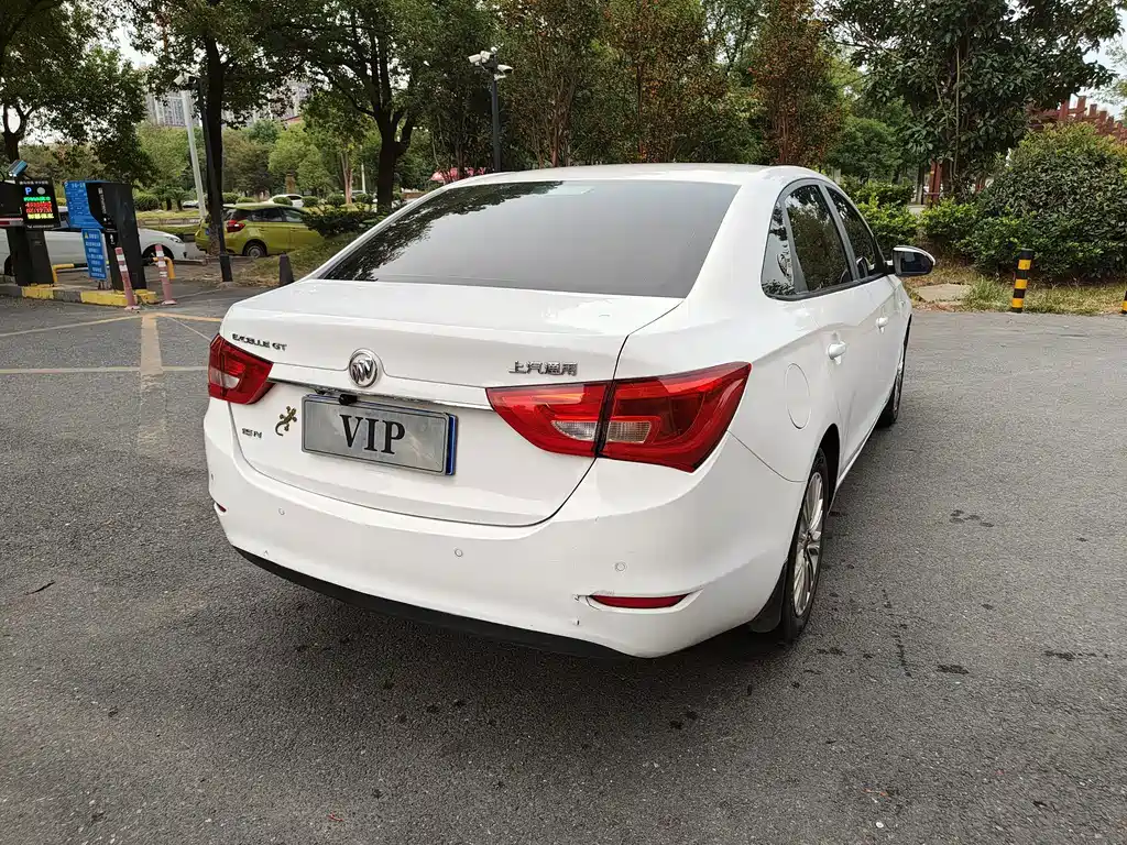 Buick Excelle — миниатюра 7