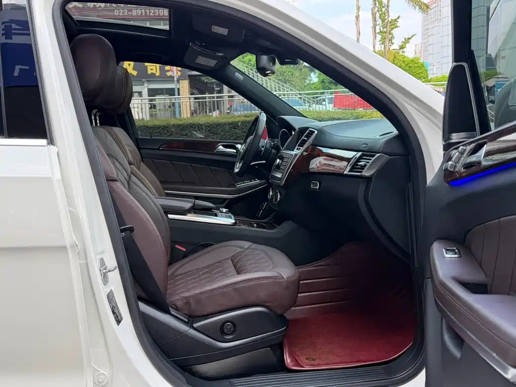 Mercedes-Benz GL-Class — миниатюра 7