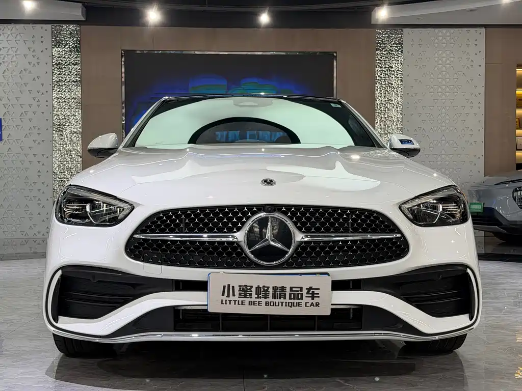 Mercedes-Benz C-Class — миниатюра 2