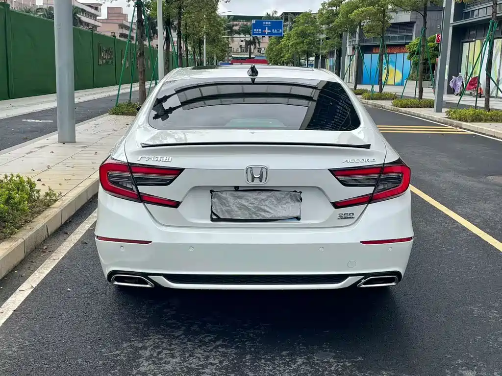 Honda Accord — миниатюра 5