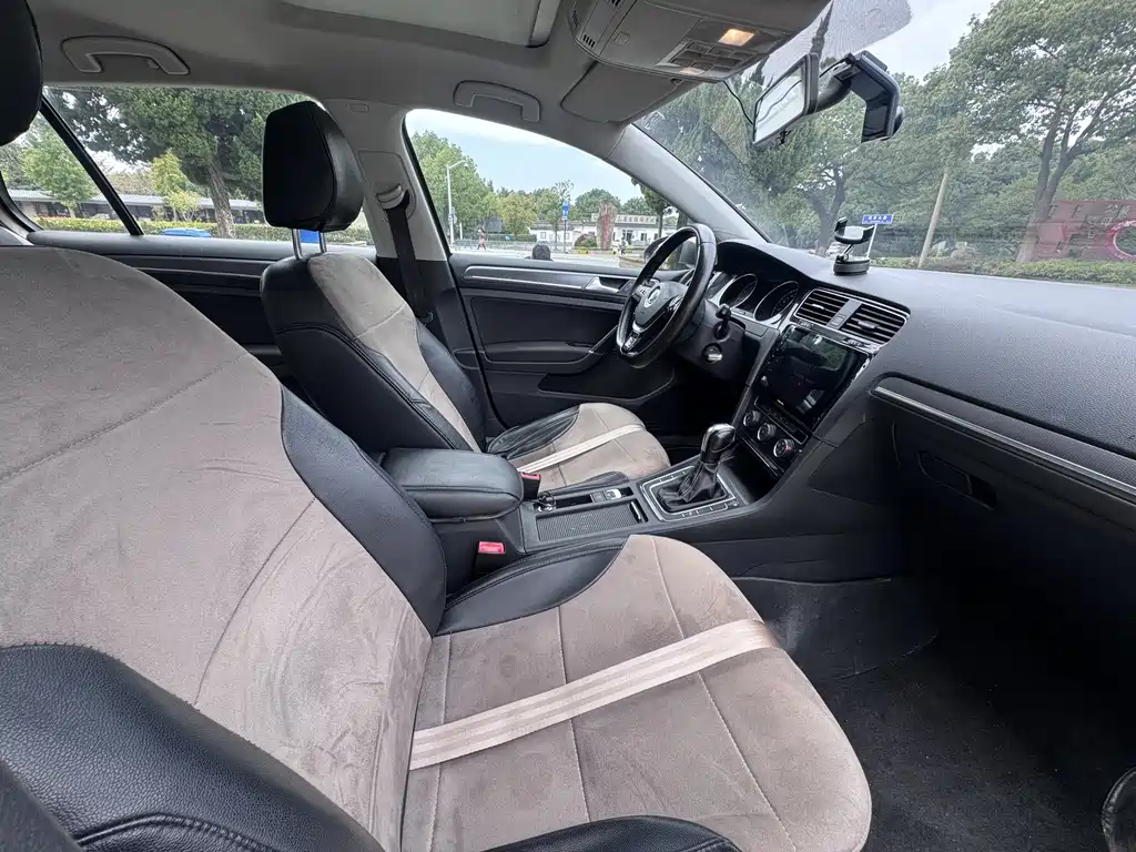 Volkswagen Golf — миниатюра 13