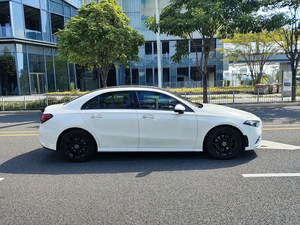Mercedes-Benz A-Class — миниатюра 4