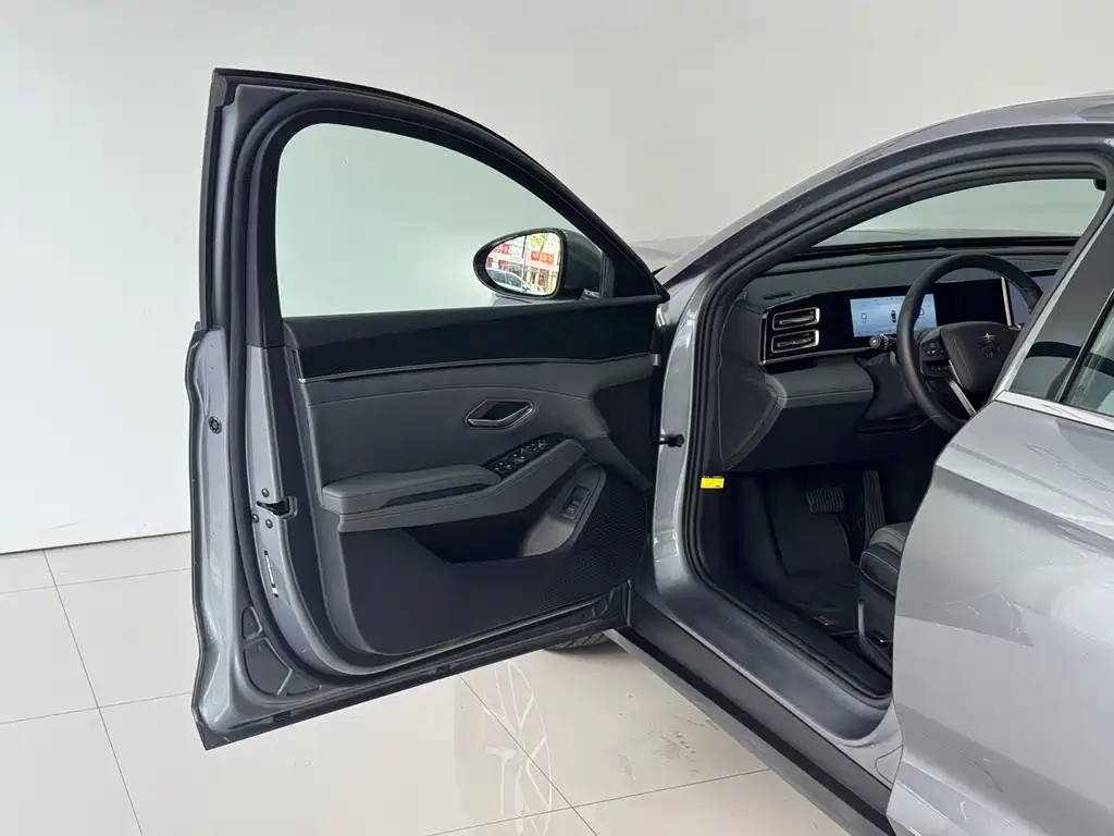 BYD Qin L — миниатюра 13