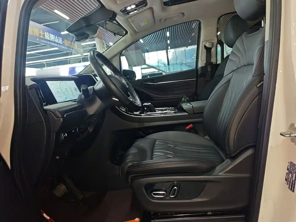 GAC Motor Trumpchi M8 — миниатюра 15