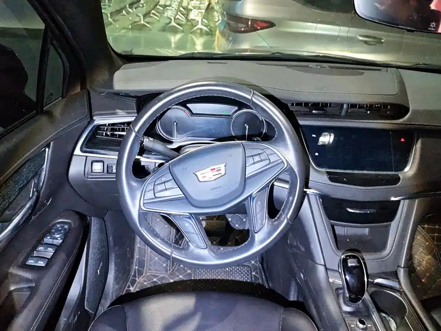 Cadillac XT5 — миниатюра 15