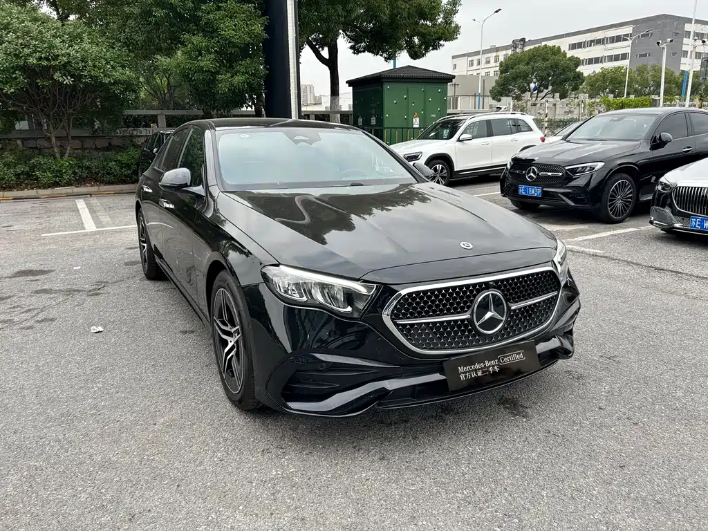 Mercedes-Benz E-Class — миниатюра 3