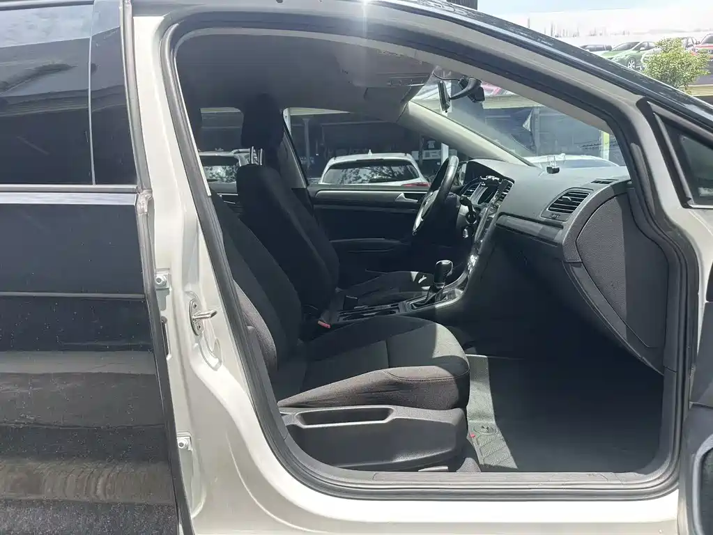 Volkswagen Golf — миниатюра 5