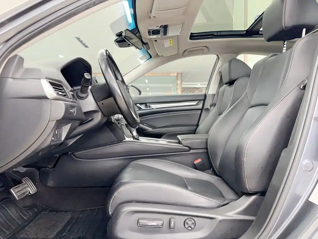 Honda Accord 2022 260TURBO Luxury