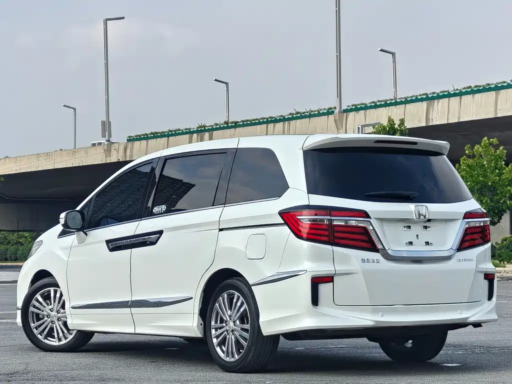 Honda Elysion — миниатюра 4