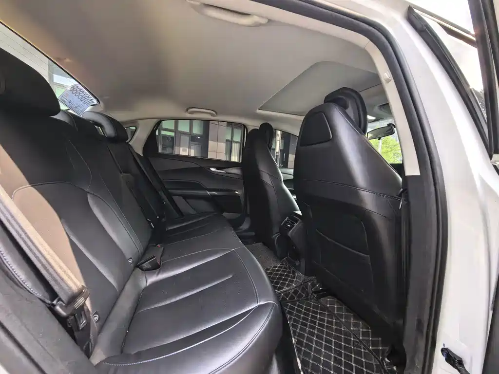 Changan Eado — миниатюра 6