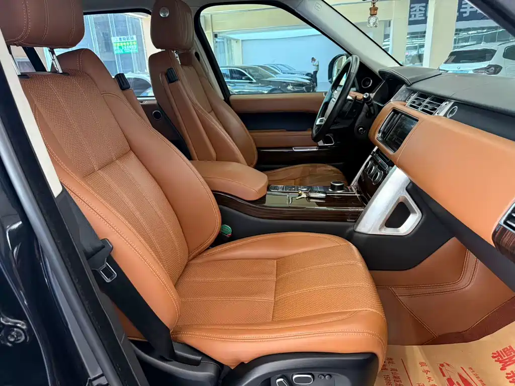 Land Rover Range Rover — миниатюра 5