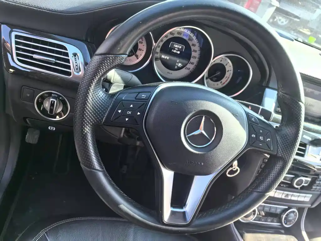 Mercedes-Benz CLS — миниатюра 8