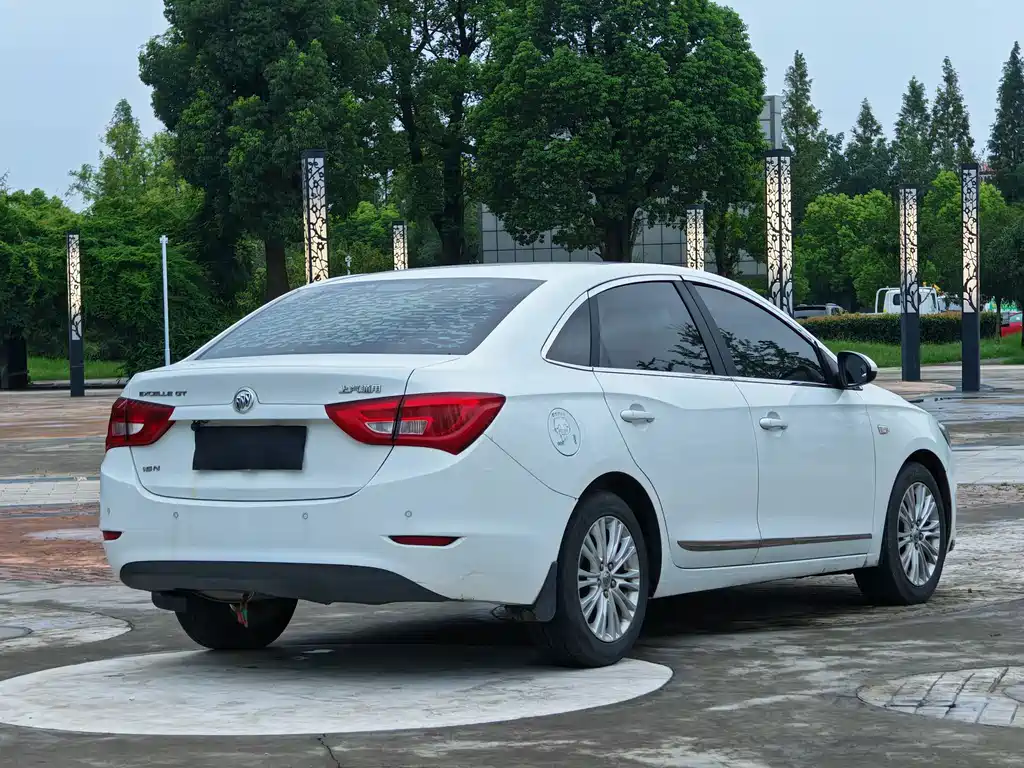 Buick Excelle — миниатюра 5