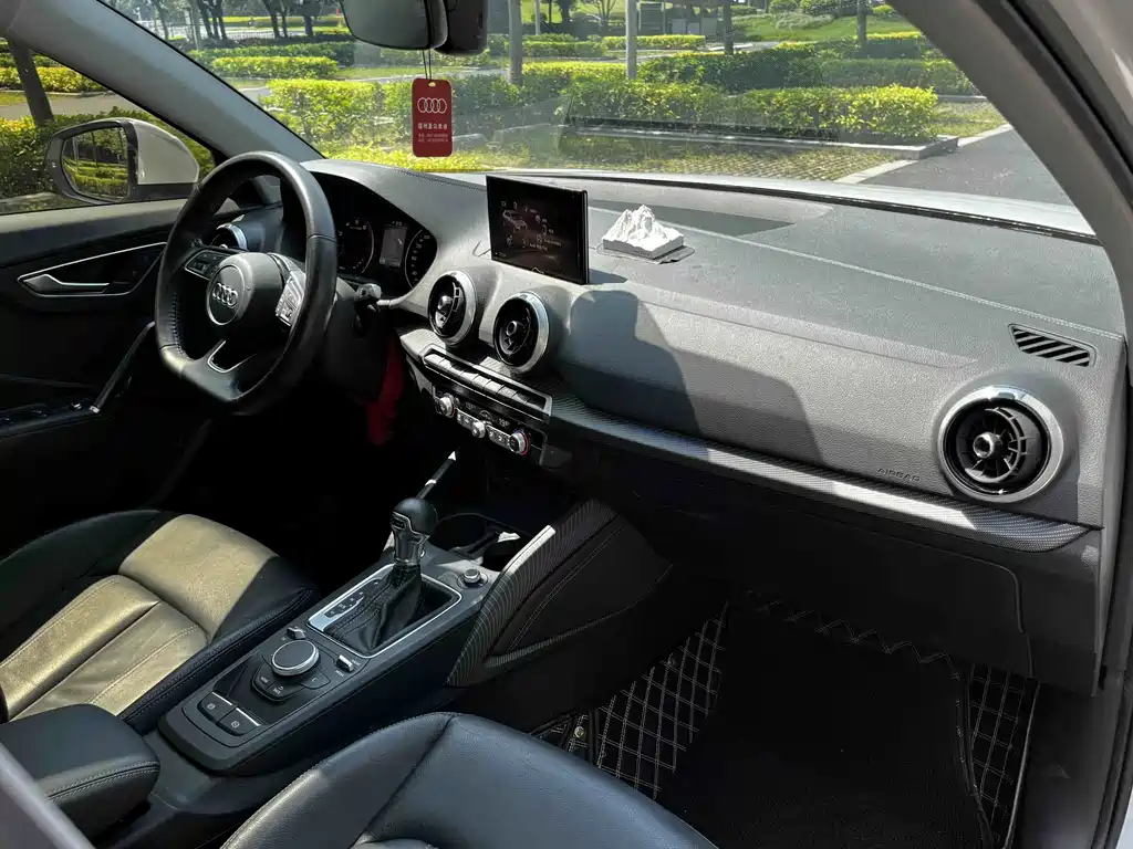 Audi Q2L — миниатюра 12