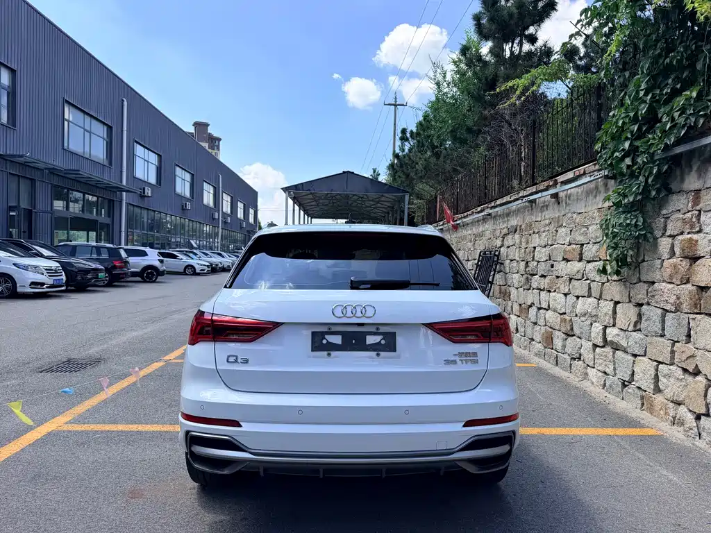 Audi Q3 — миниатюра 8