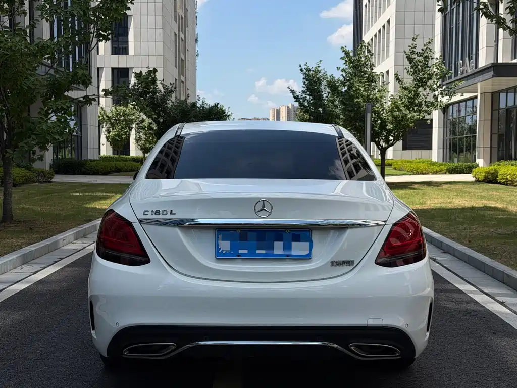 Mercedes-Benz C-Class — миниатюра 4