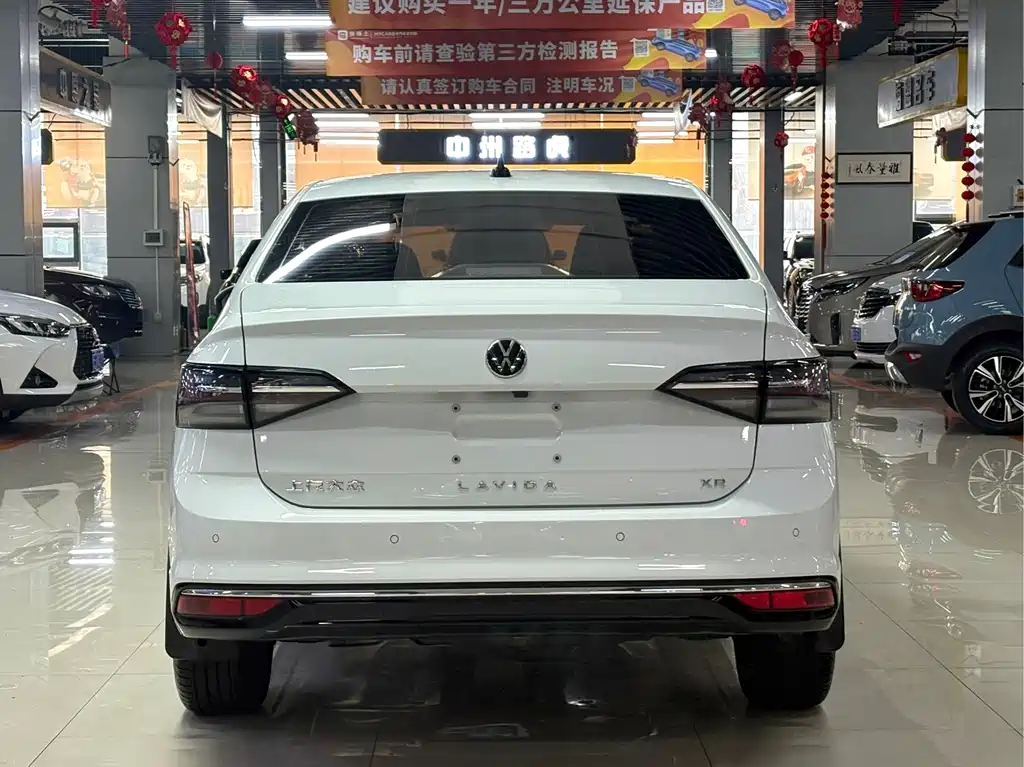 Volkswagen Lavida — миниатюра 8