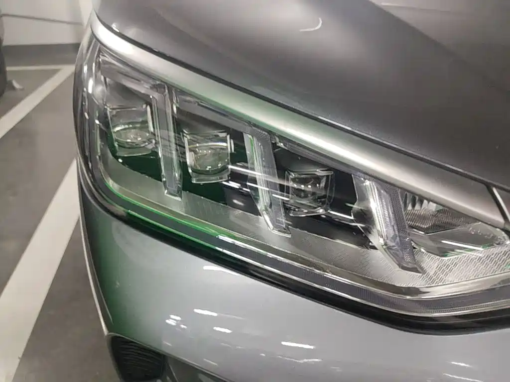BYD PLUS New Energy — миниатюра 8