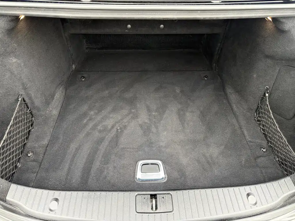 Mercedes-Benz S-Class — миниатюра 17