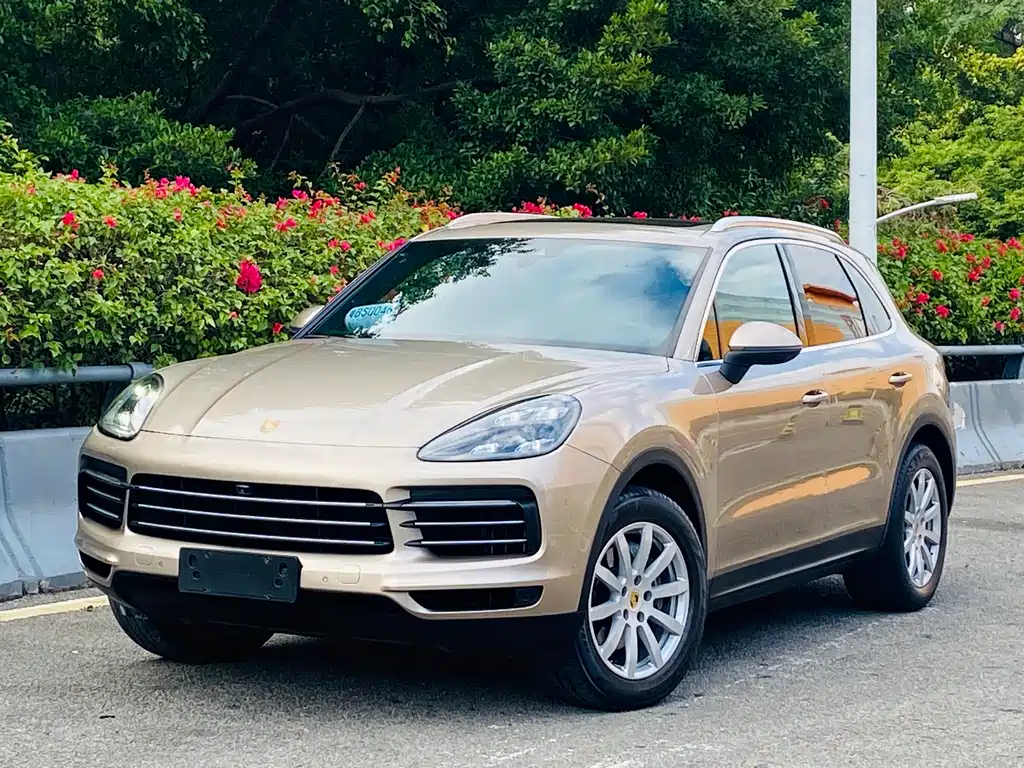 PORSCHE CAYENNE