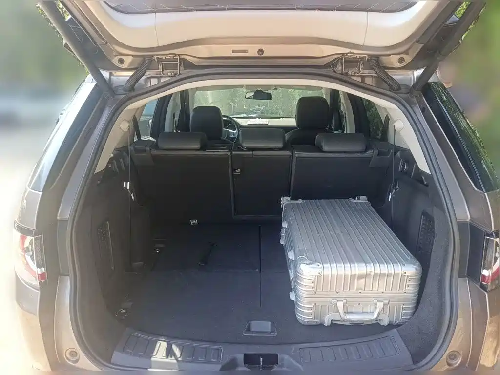 Land Rover Discovery Sport — миниатюра 20