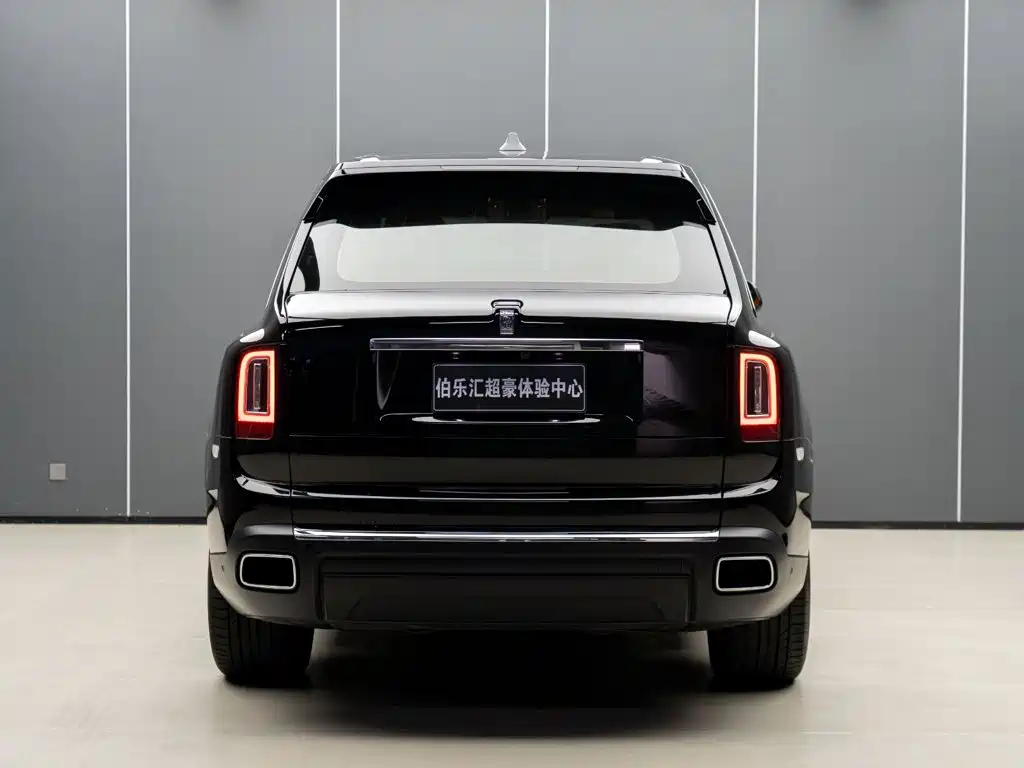 Rolls-Royce Cullinan — миниатюра 7