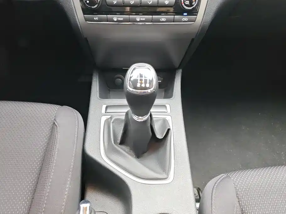 Hyundai Mistra — миниатюра 16