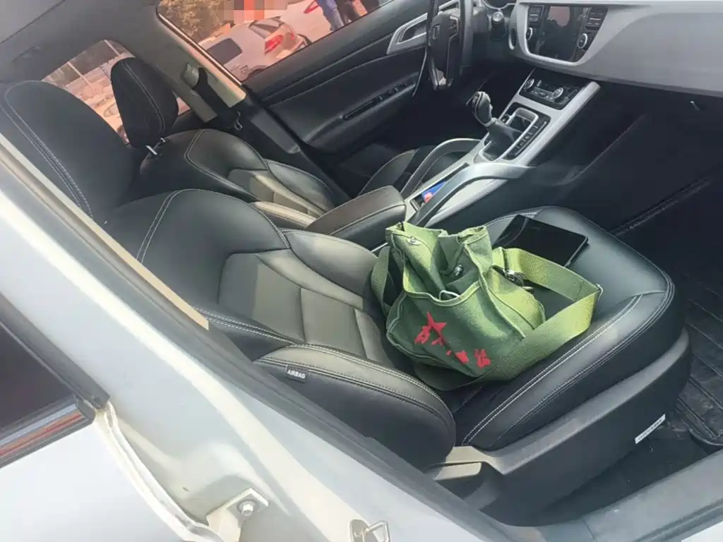 Geely Boyue — миниатюра 25