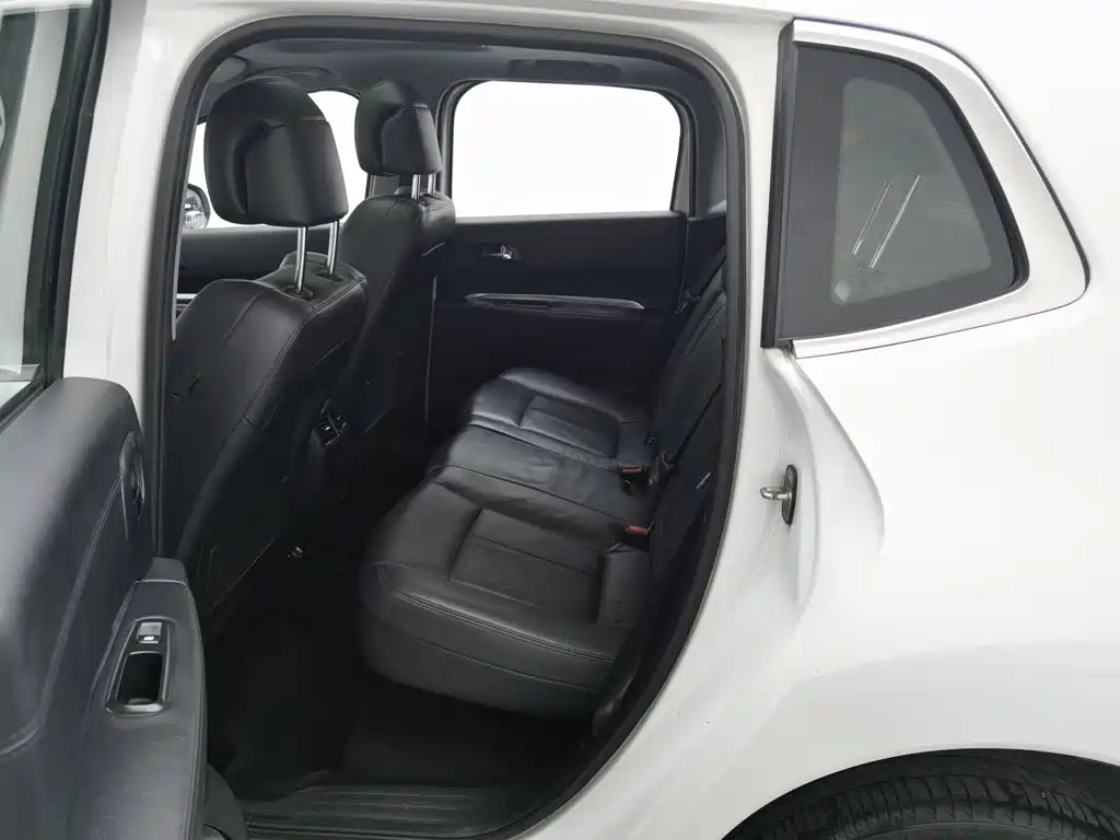 Peugeot 3008 — миниатюра 15