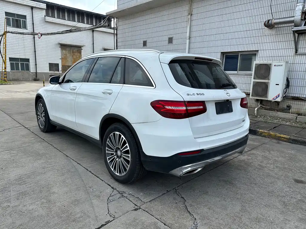 Mercedes-Benz GLC — миниатюра 21