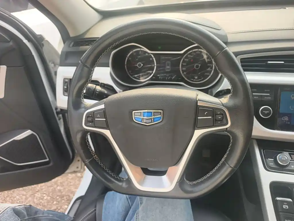 Geely Boyue — миниатюра 11