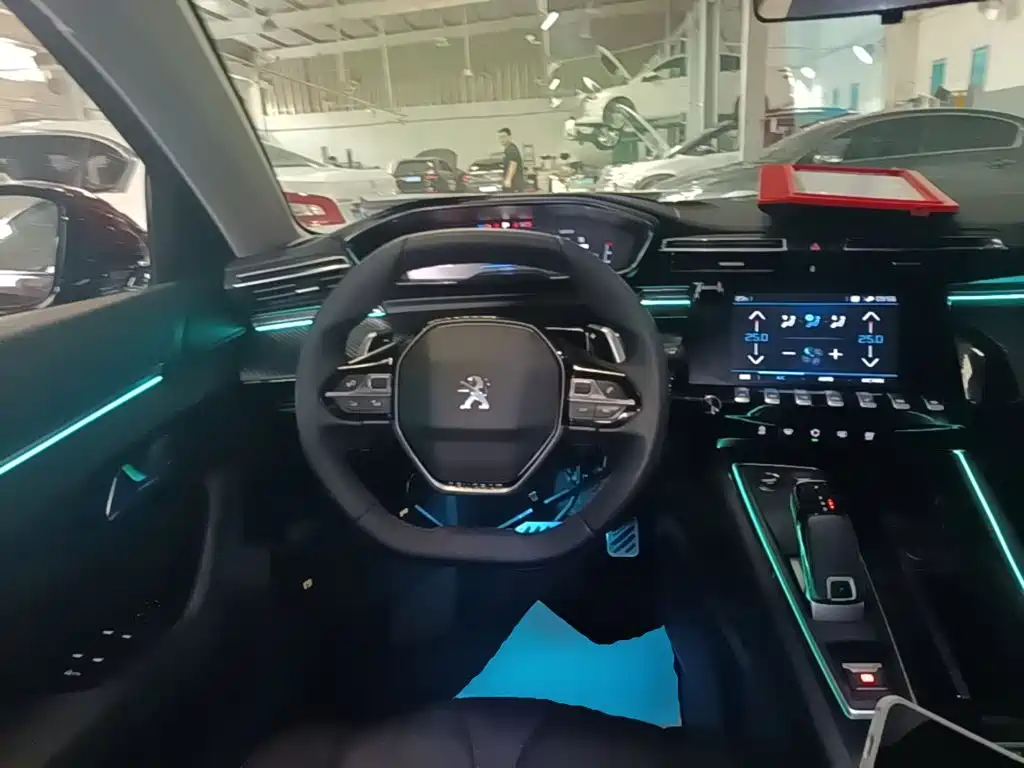 Peugeot 508 — миниатюра 11