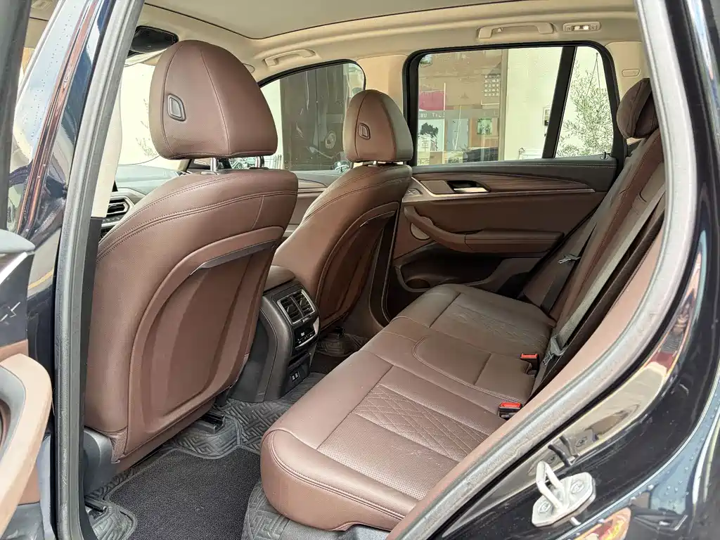 BMW X3 — миниатюра 6