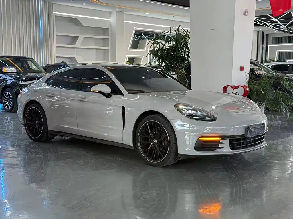 Porsche Panamera — миниатюра 3