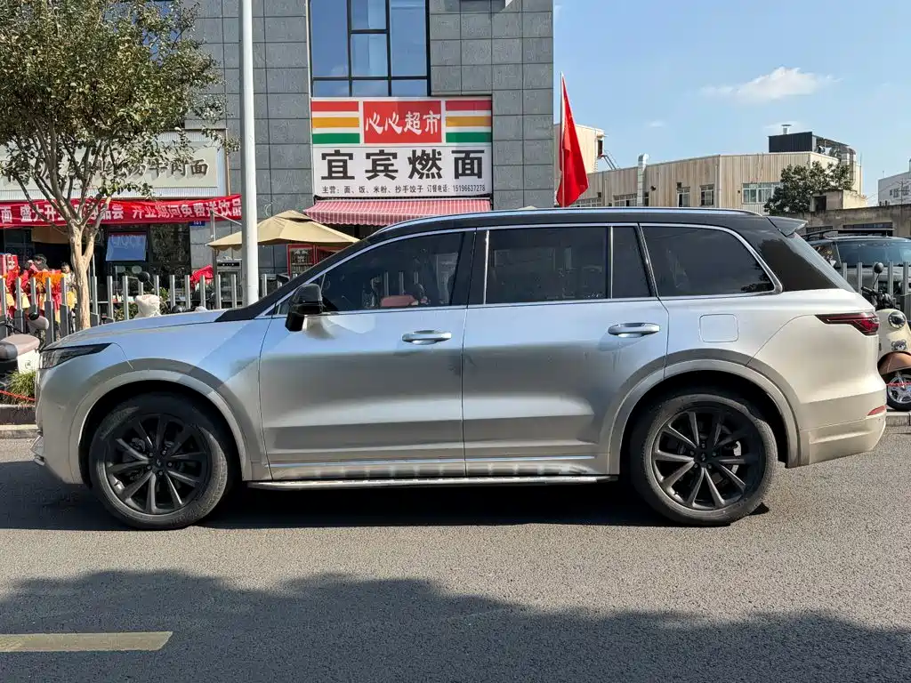 Li Auto Li ONE — миниатюра 3