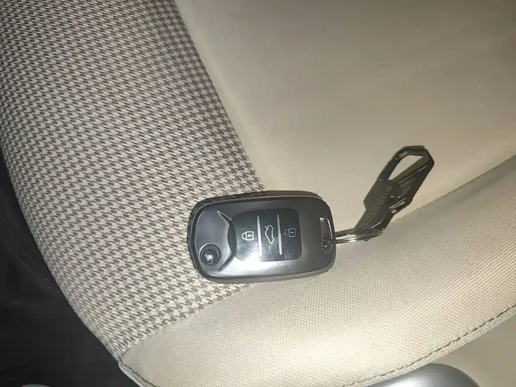 Wuling MINIEV — миниатюра 9