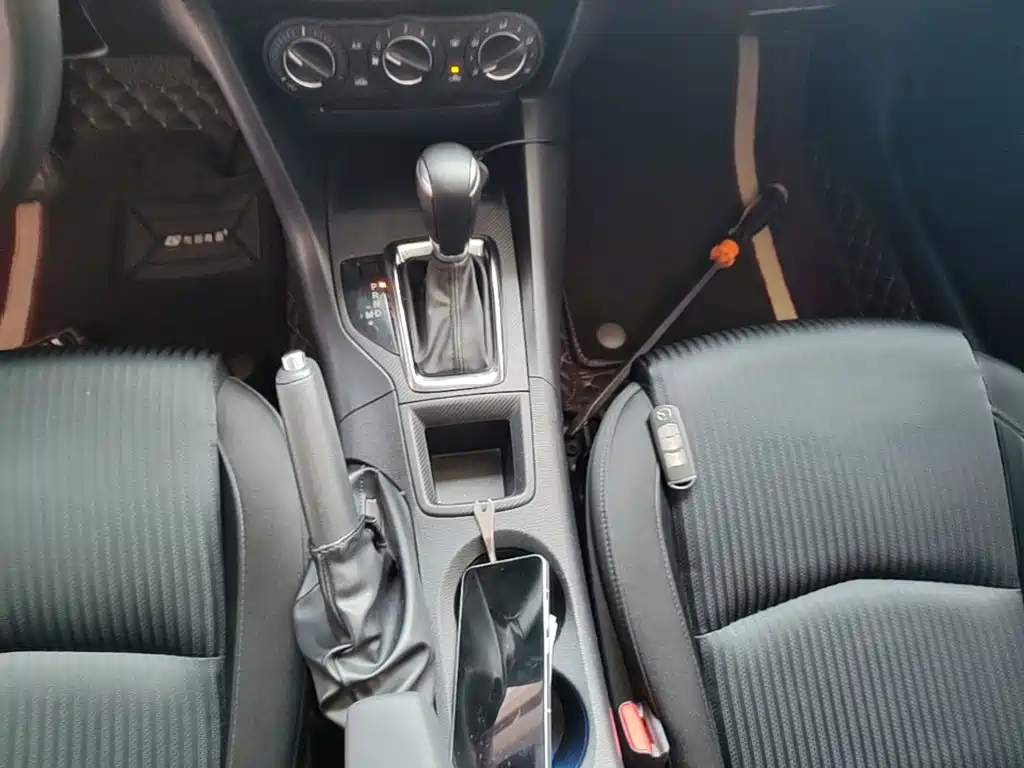Mazda 3 Axela — миниатюра 14