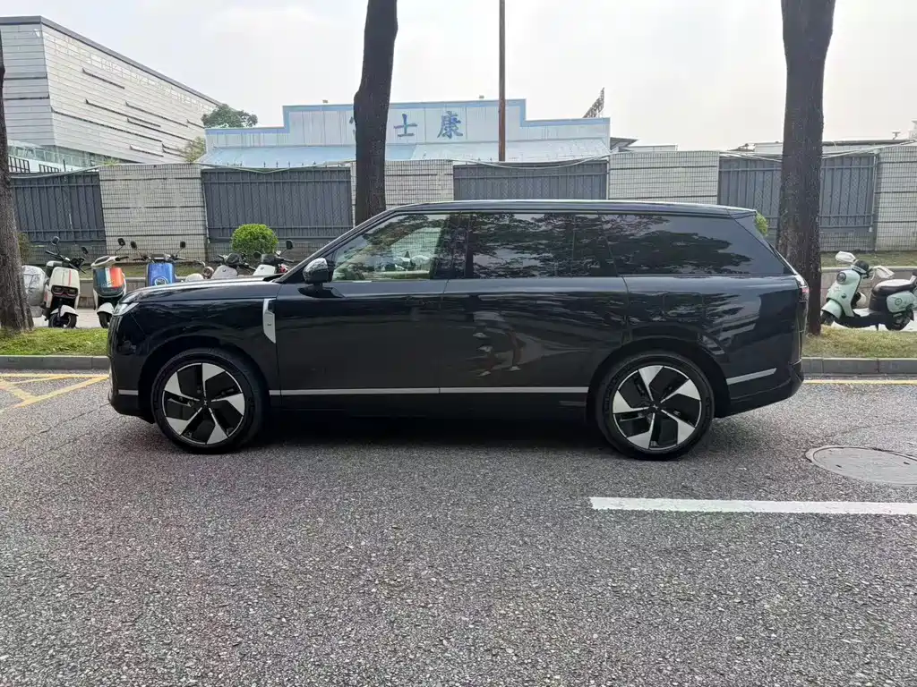 XPeng GX — миниатюра 10